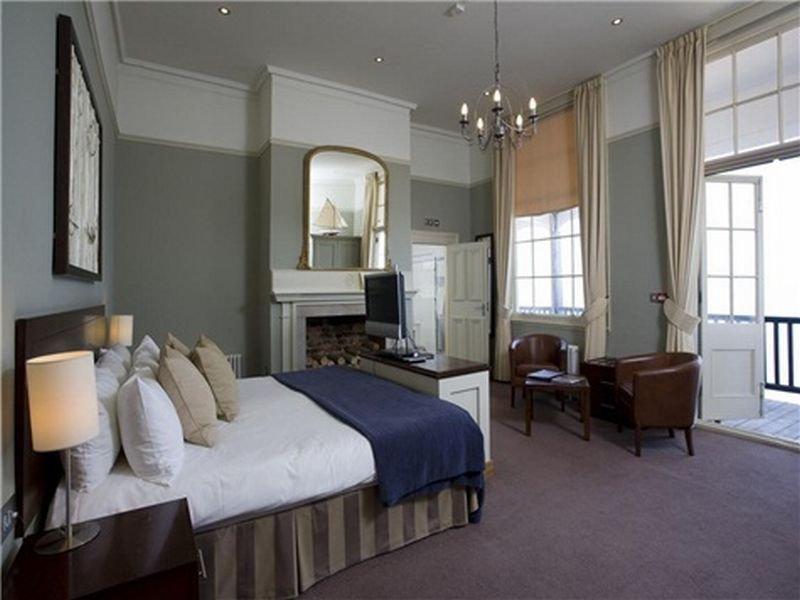 Royal Hotel Deal Luaran gambar