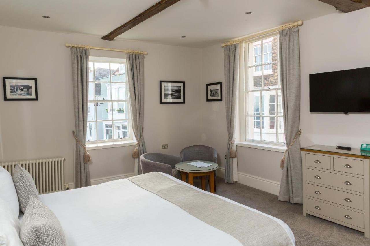 Royal Hotel Deal Luaran gambar